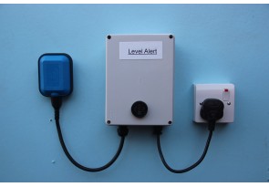 Water level float alert